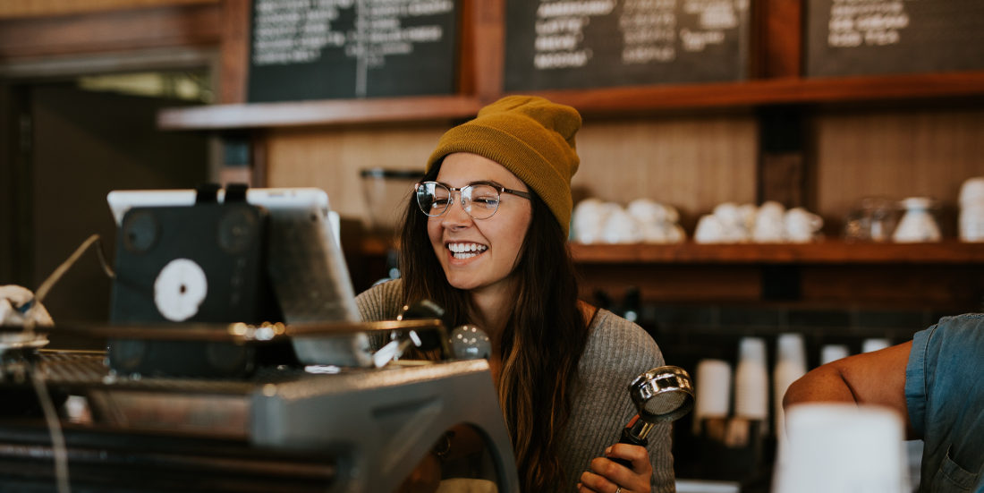 Should an undergrad applicant do an internship?